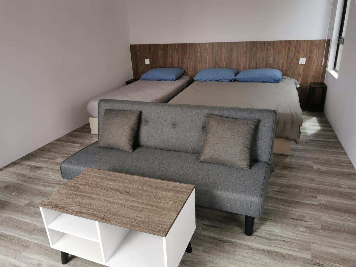 Mersingfirstfloor丰盛港二楼民宿 Dış mekan fotoğraf